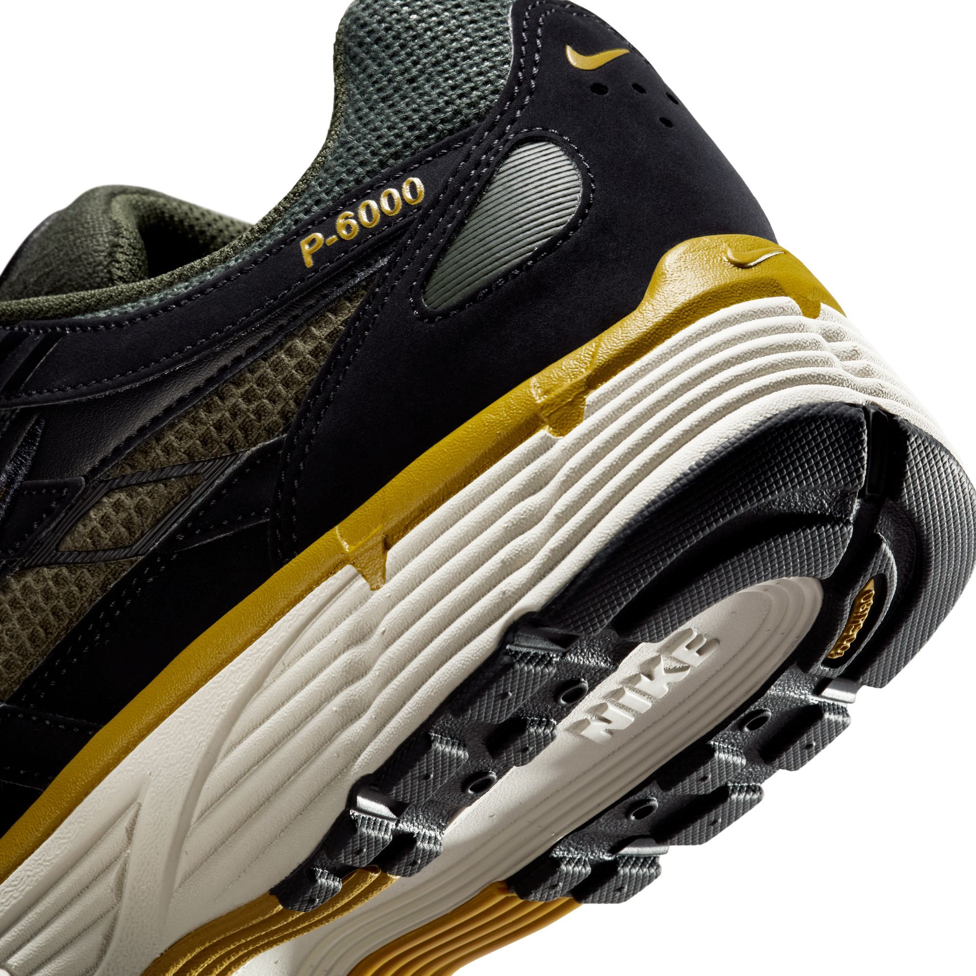 NIKE P-6000 SE IB2986 003 - Shiekh