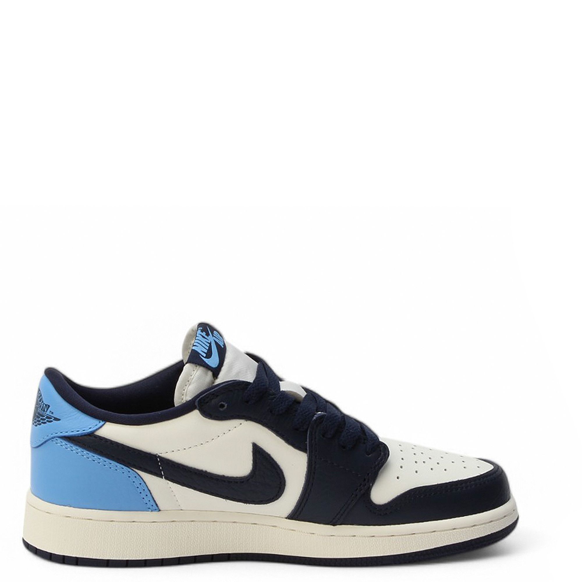 うのにもお得な JORDAN  OG Low 1 Air Grade-School 靴