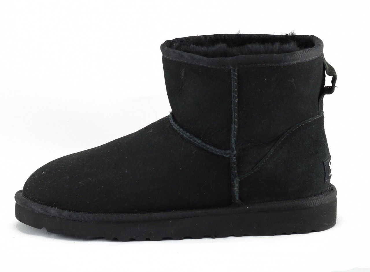 ugg snow boots black