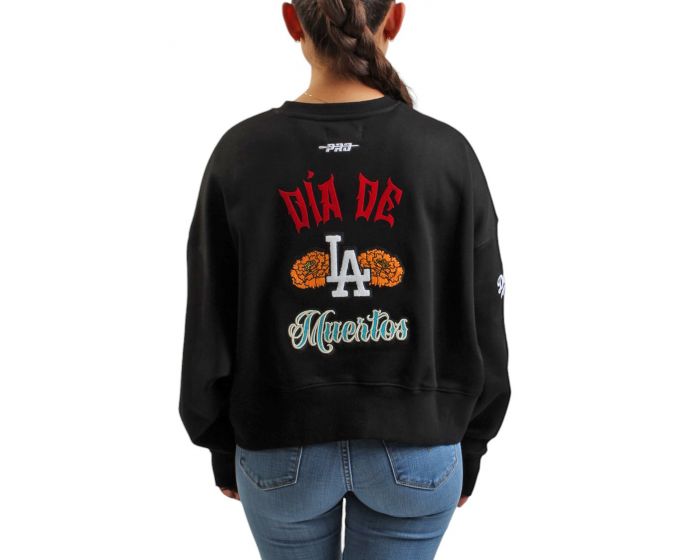 アディダス ☆ ☆L☆ロゴ刺繍☆袖ラバータグ☆襟ロゴ☆デサント製☆黒 PRO STANDARD LA Dodgers Día De Muertos Cropped Crewneck LLDC315186