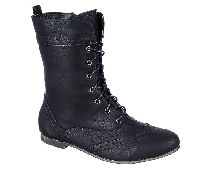 wingtip lace up boots