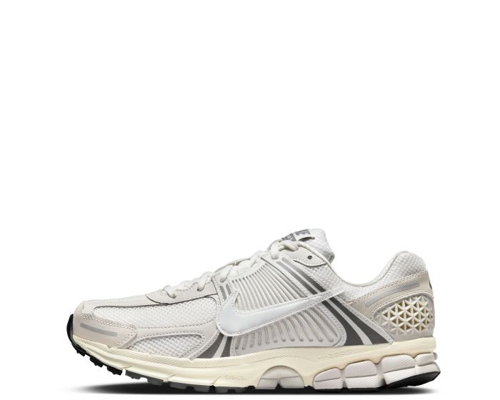 【Nike】 ナイキ Zoom Vomero 5 Platinum Tint Black Nike Zoom Vomero 5 'White/BLK-PLT Tint-Metallic Platinum