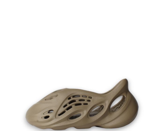 【未使用品】adidas YEEZY Foam Runner Miss the Yeezy Foam Runner? You'll Love This New Adidas Foam
