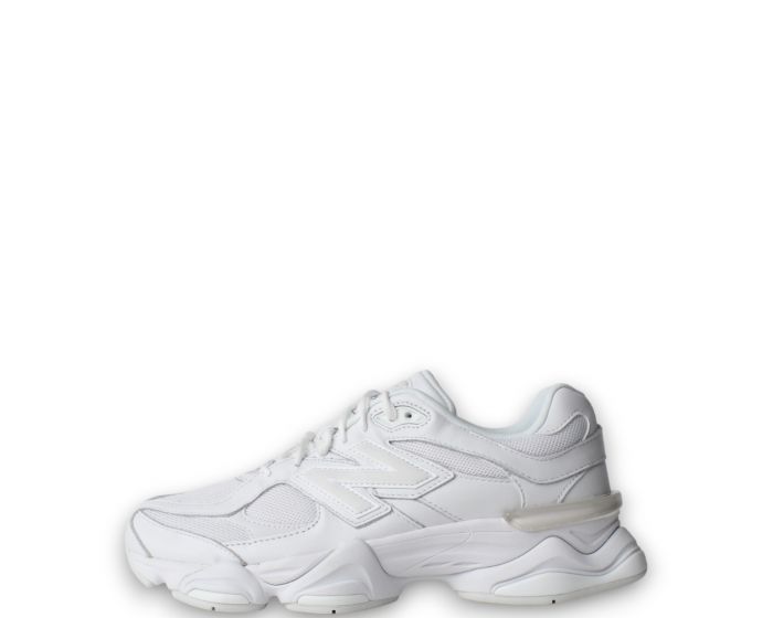 みょーりん New Balance 9060 – DTLR