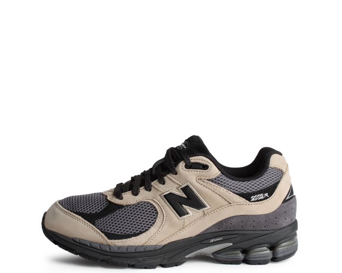 NEW BALANCE 2002R U20026PU - Shiekh