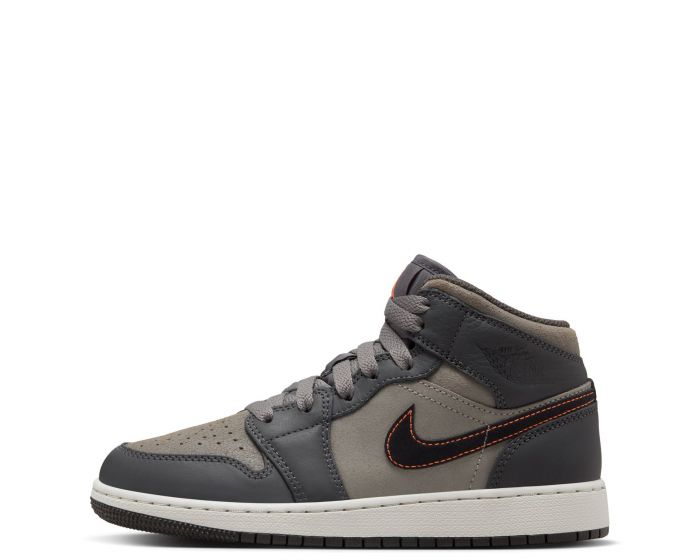grade school boys jordan 1