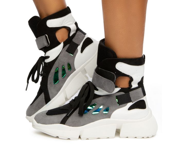 playground 13s size 7