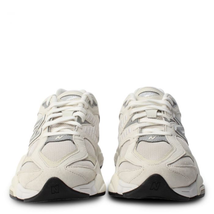 9060 Sea Salt/Moonbeam/ Turtledove/Silver Metalic