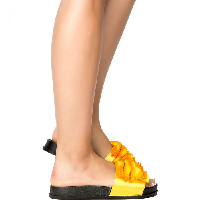 Women's Moira-36 Flat Sandal Yellow
