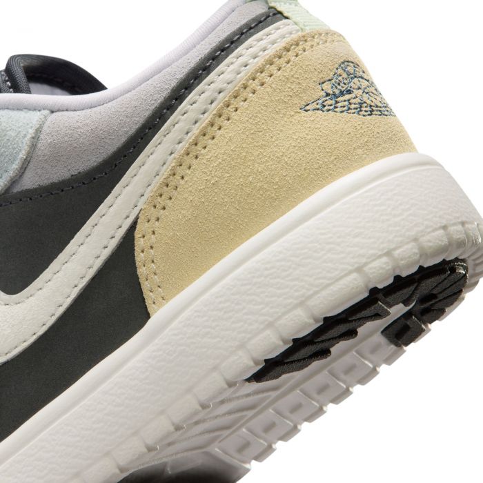 Pre-School Jordan 1 Low Alt SE Anthracite/Sail-Muslin-Iris Whisper