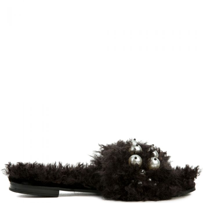 Cape Robbin Evelyn-7 Women's Black Fury Sandal BLACK