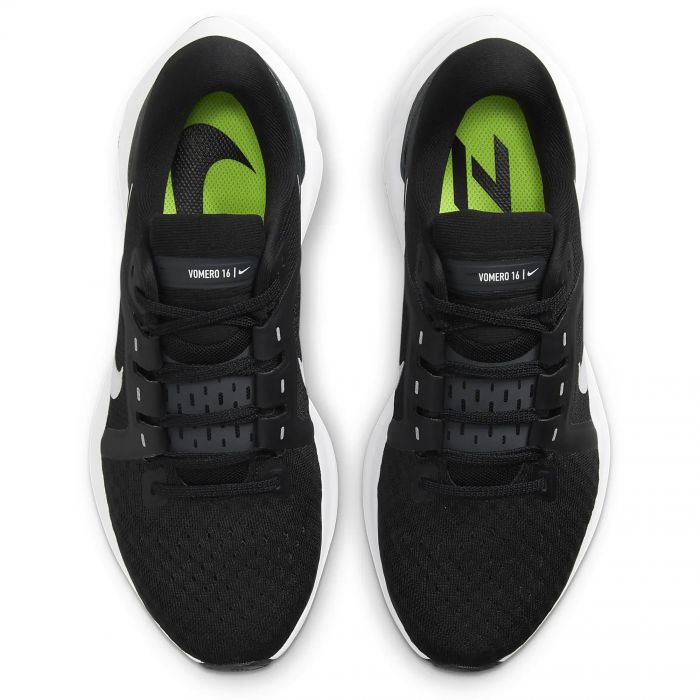 Vomero 16 Black/White