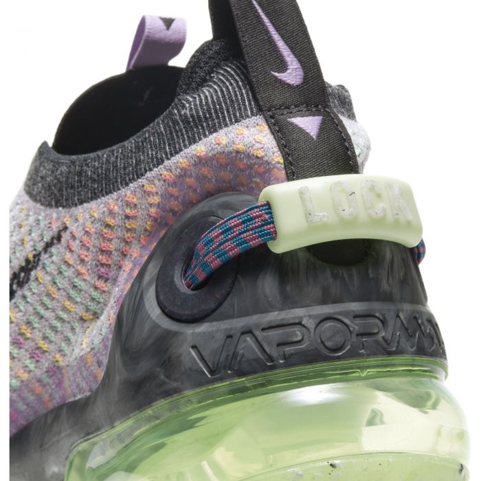 vapormax 2.0 crimson pulse