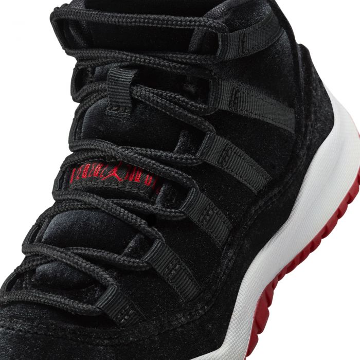 jordan bred 11 7y