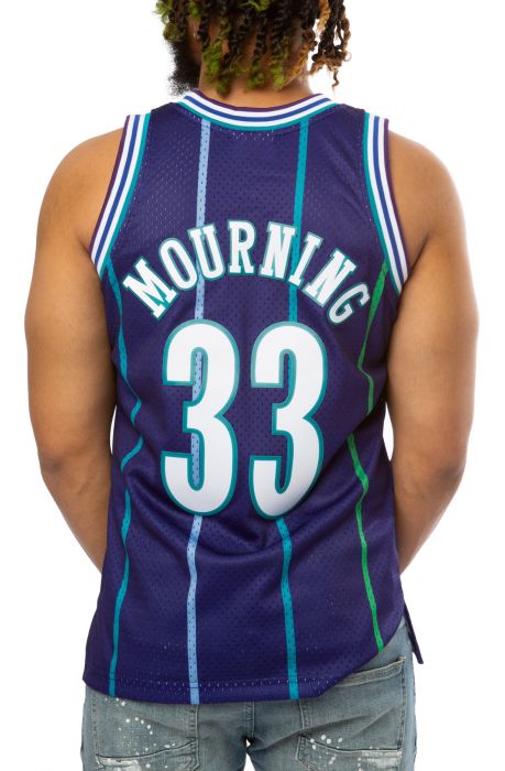 MITCHELL AND NESS Alonzo Mourning Charlotte Hornets 1994-95 Alternate ...