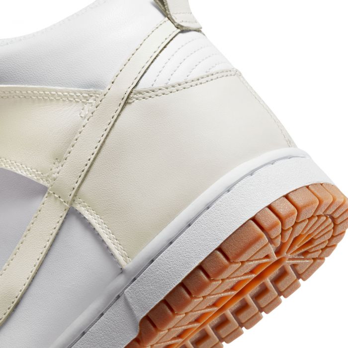 Dunk High White/Sail-Gum Med Brown