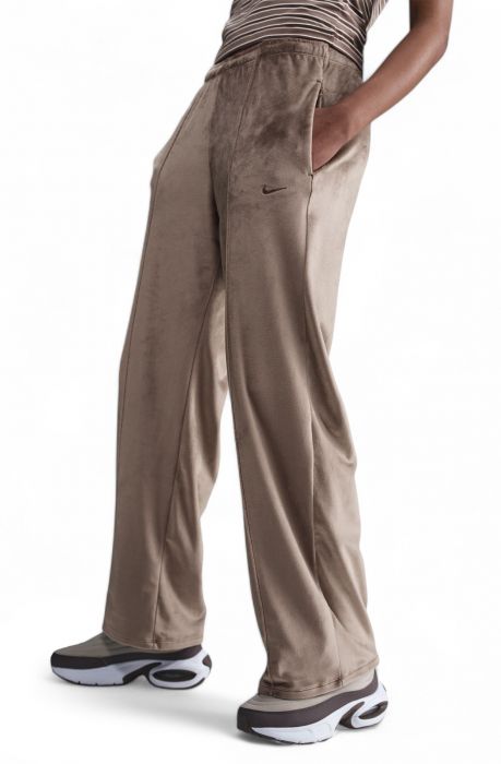 Sportswear Chill Knit Mid-Rise Velour Sweatpant Mink Brown