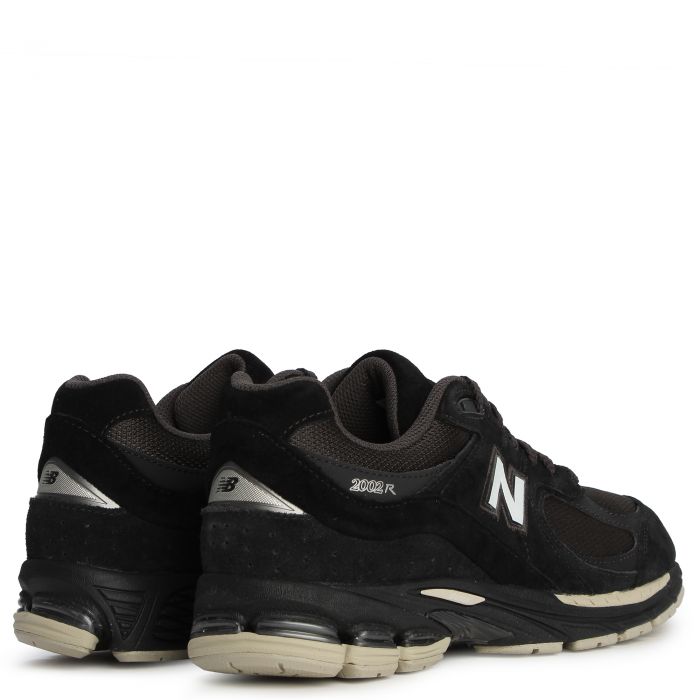 2002R Black with Timber Wolf and White