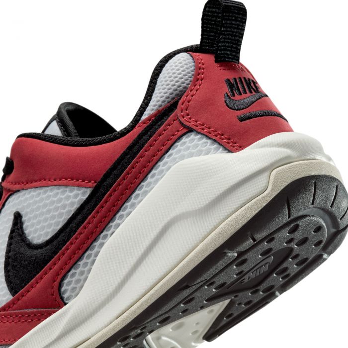 Grade-School CMFT Era WHITE/BLACK-VARSITY RED-SAIL