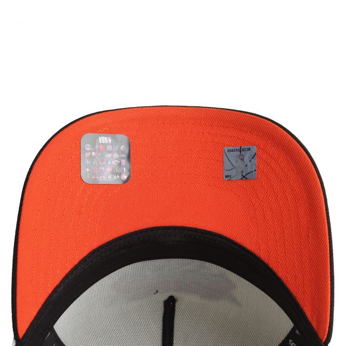 NBA New York Knicks 9FIFTY A-Frame Pre-Curved Snapback  Off-White
