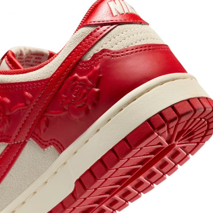 Women's Dunk Low Coconut Milk/University Red-Pale Ivory