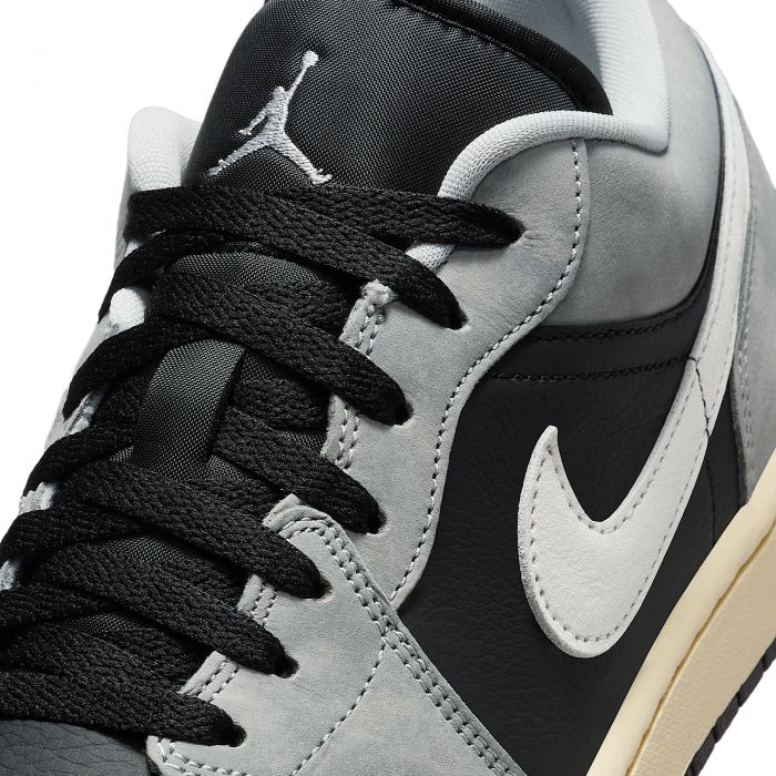 Air Jordan 1 Low SE Lt Smoke Grey/Black-Sail-Muslin