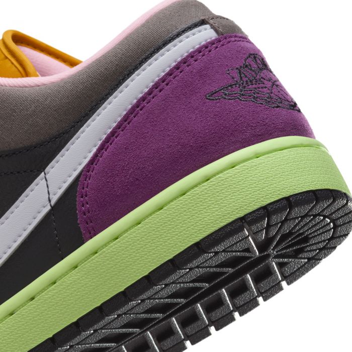 Air Jordan 1 Low SE Oil Grey/White-Cave Stone-Arctic Punch