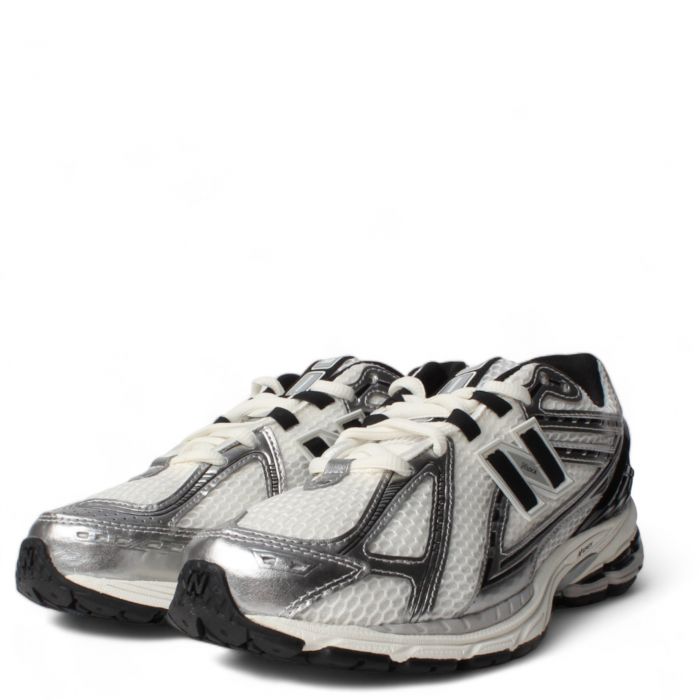 1906R Silver Metallic/Black/ Sea Salt