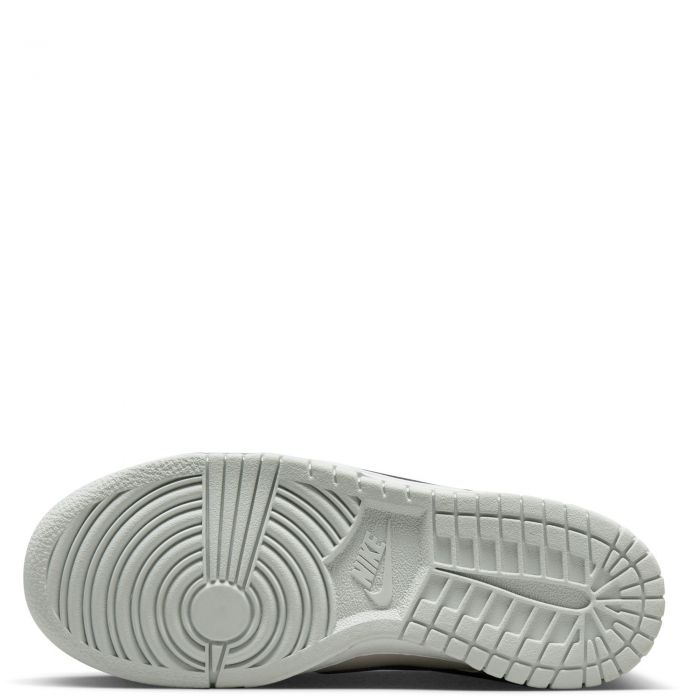 ナイキ GS ダンク ロー \"レーザーフューシャ\" Nike GS Dunk Low 