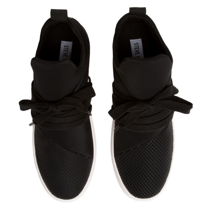 Steve madden 2024 black lancer