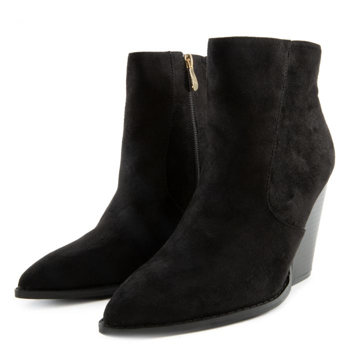 pointy flat booties