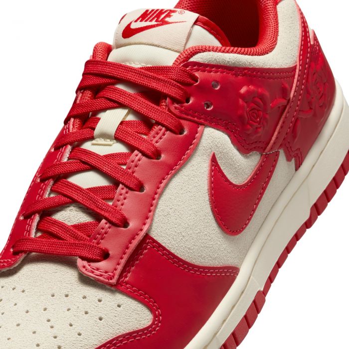 Women's Dunk Low Coconut Milk/University Red-Pale Ivory