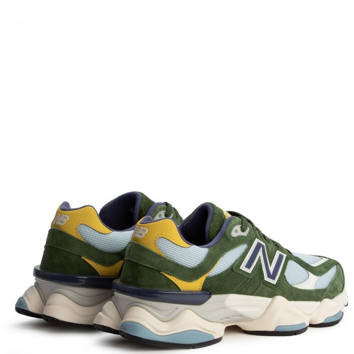 9060 Dark Alpine Green/Frosted Glass