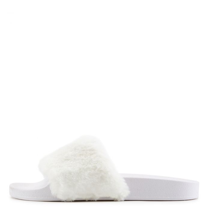 Flatter-15 Fur Band Slides White Fur