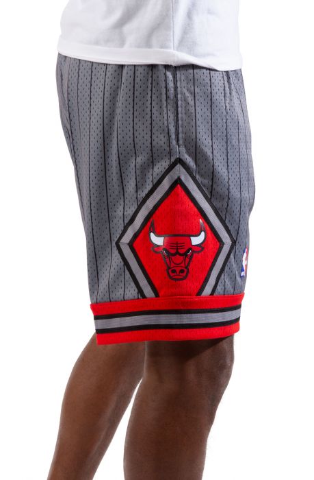 Mitchell & Ness Chicago Bulls Heritage Woven Shorts – DTLR