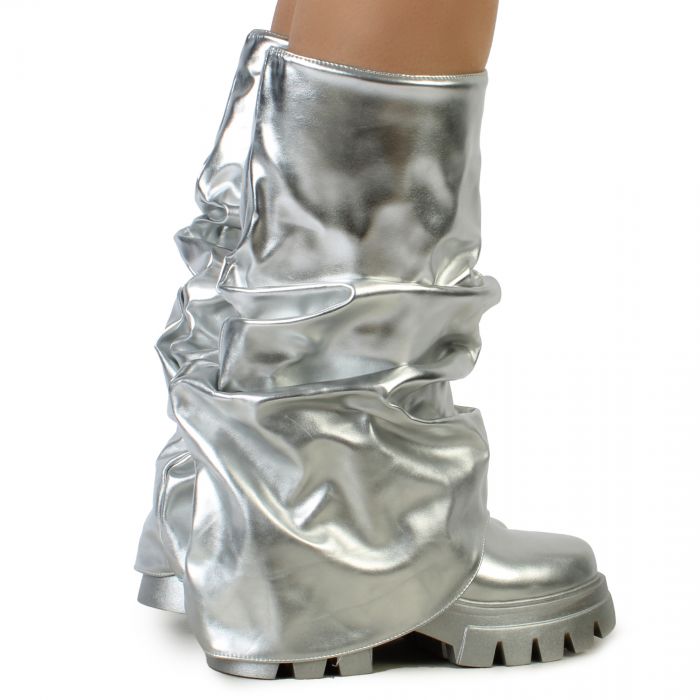 Chunky Flat Boot Silver