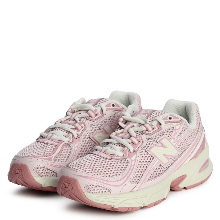 740 Pink Taffy with Pink Granite and Angora