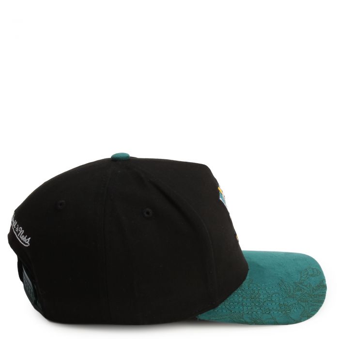 NHL Anaheim Ducks Flowers Pro Crown Snapback  Black