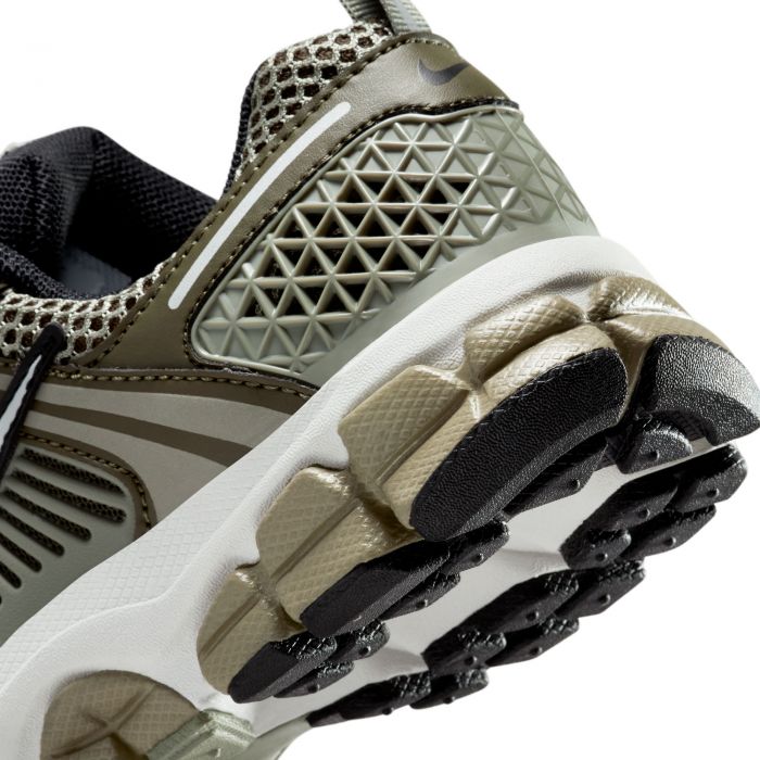 Grade-School Vomero 5 Cargo Khaki/Light Army-Photon-Black