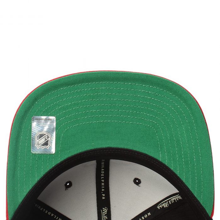 NHL Chicago Blackhawks Sueduroy Snapback Hat Black