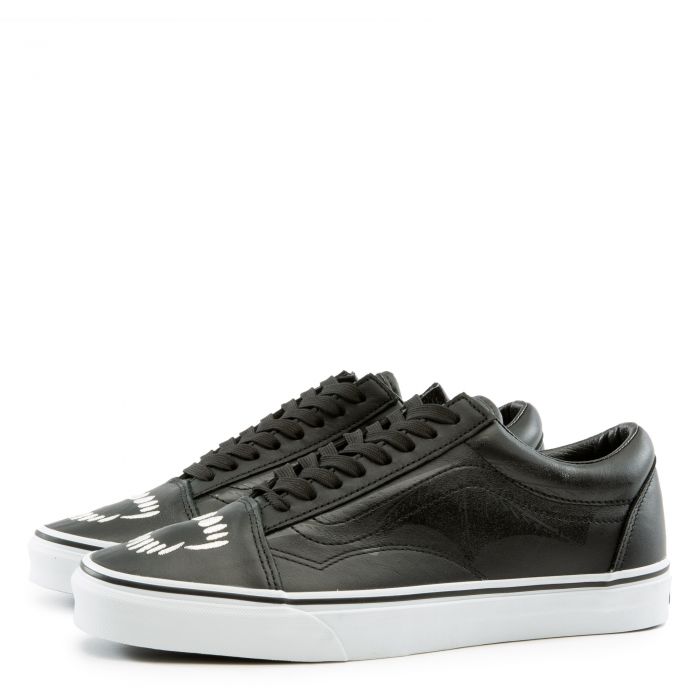 Old Skool Fangs Black