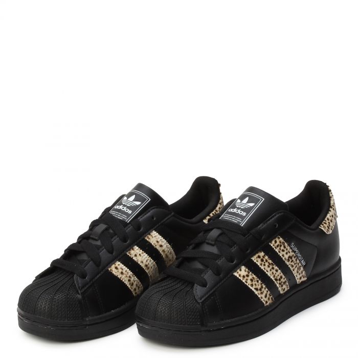 Grade-School Superstar II Black