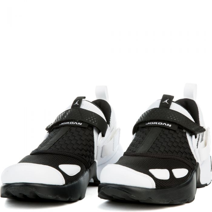 JORDAN TRUNNER LX