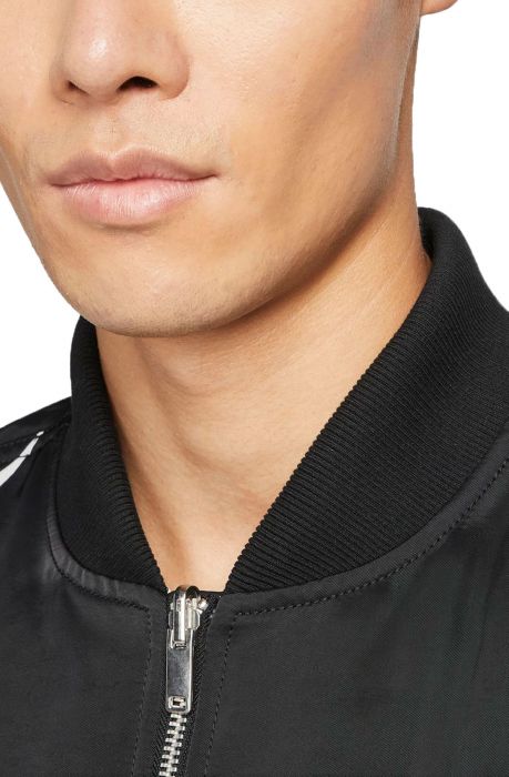 Sportswear Swoosh Therma-FIT Synthetic-Fill Bomber Black/Photon Dust/Photon Dust