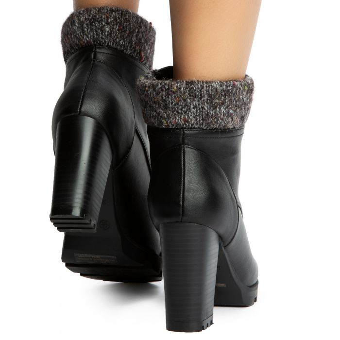 Pilate-11 Lace-Up Booties Black Crinkle Wet