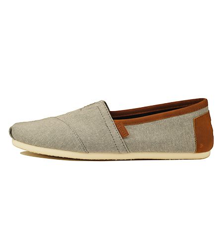 TOMS Toms for Men: Classic Frost Chambray with Synthetic Leather Trim ...