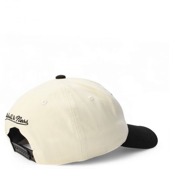 NBA Chicago Bulls Deadstock Fit Snapback  Off White/Black