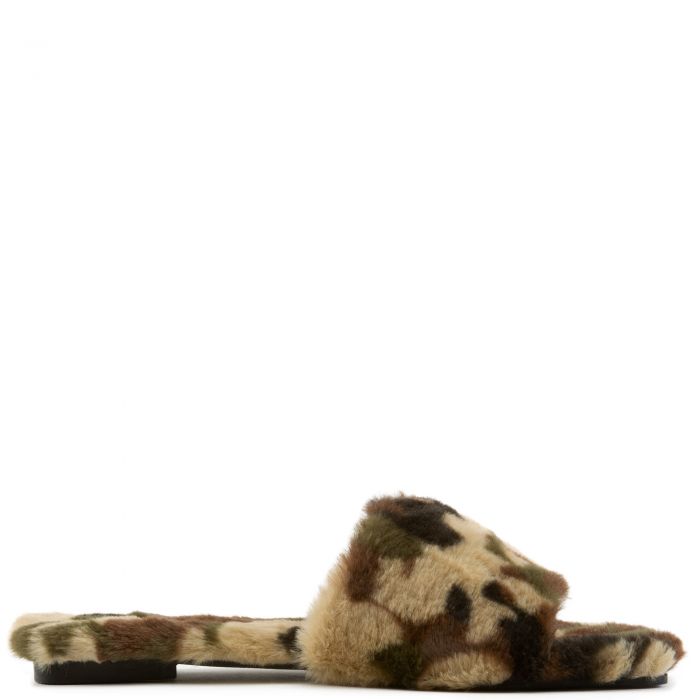Stepout-2 Furry Sandals Camouflage