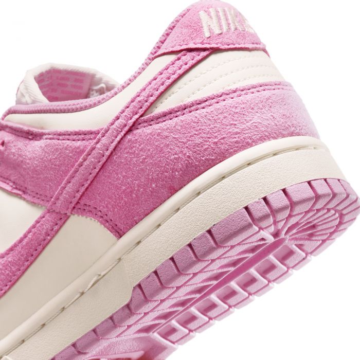 Women's Nike Dunk Low Sail/Pink Rise-Sail