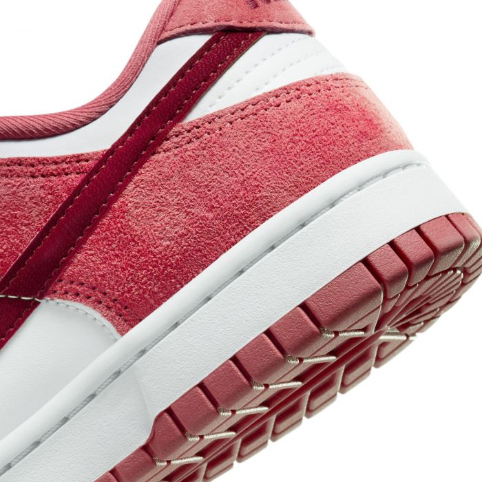 Dunk Low  White/Team Red-Adobe-Dragon Red